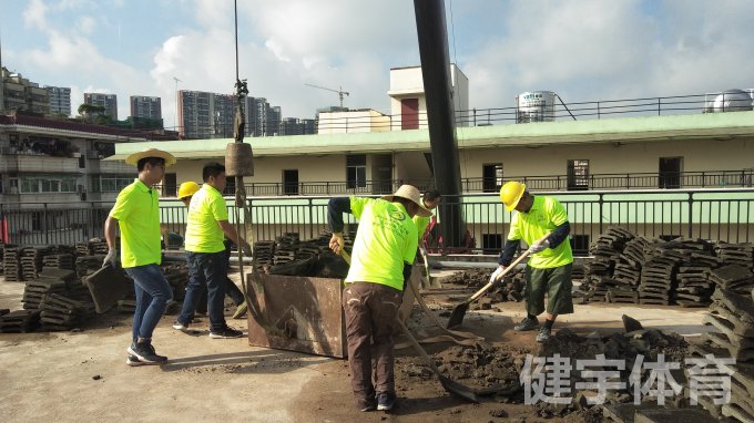 深圳市金僑幼兒園樓頂草坪施工,圍網(wǎng)一站式工程施工